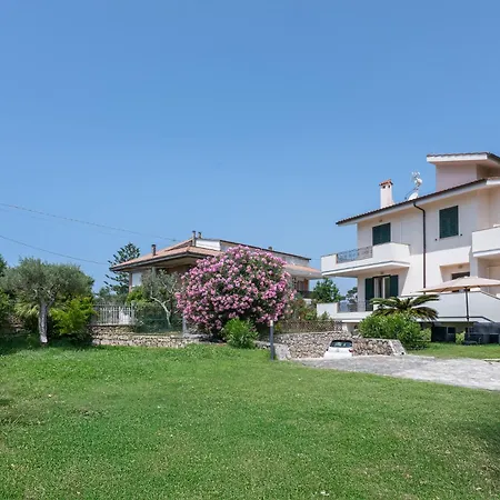 Minerva Sperlongaresort Villa
